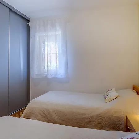 2505c Mali Losinj